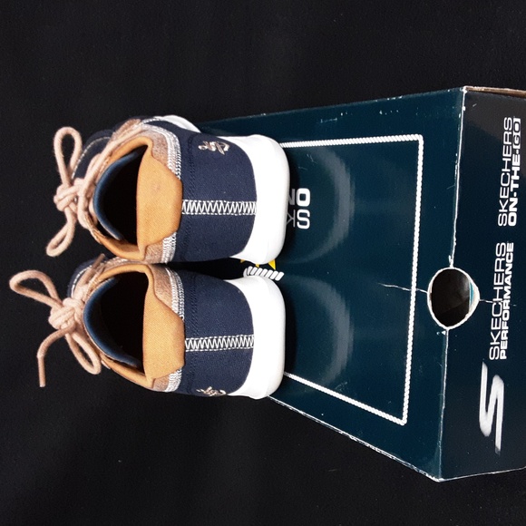 Skechers Navy and Tan Casual Shoes - Picture 2 of 8
